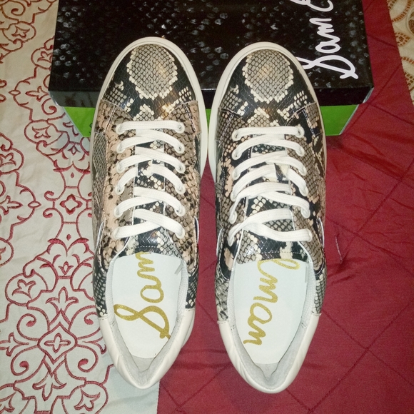 Sam Edelman Moira Sneakers - Picture 6 of 9